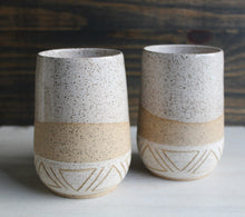 Load image into Gallery viewer, White Sgraffito Tumblers