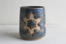 Load image into Gallery viewer, Blue Carved Medium Mug